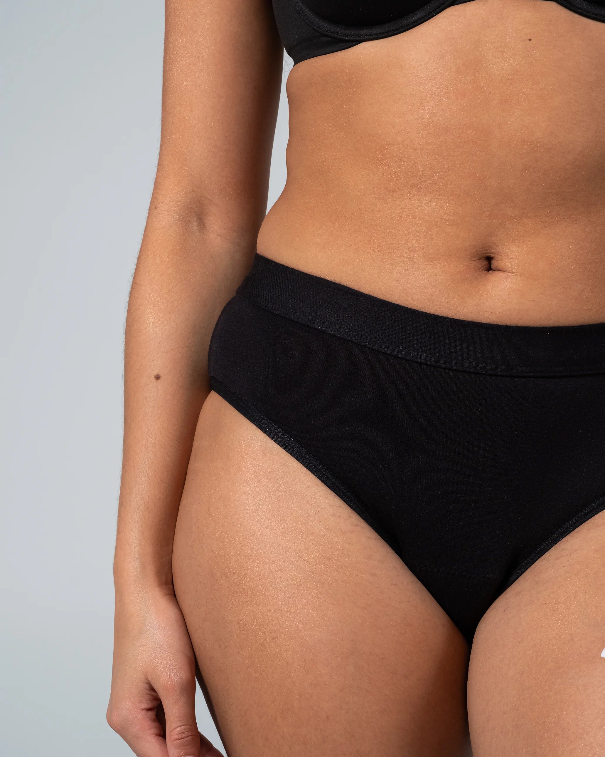 Culotte menstruelle noire